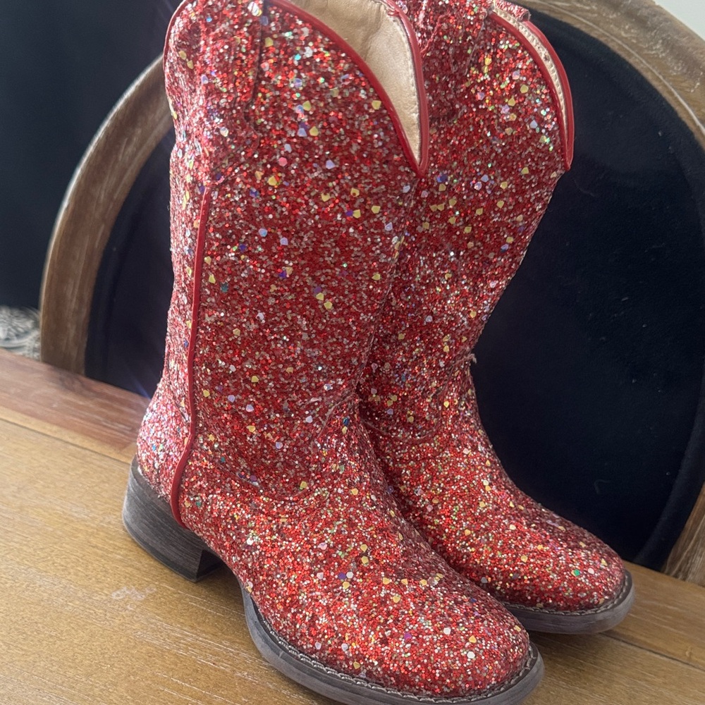 Like new Roper leather Sparkly Red Glitter Western Boots Size 11 US